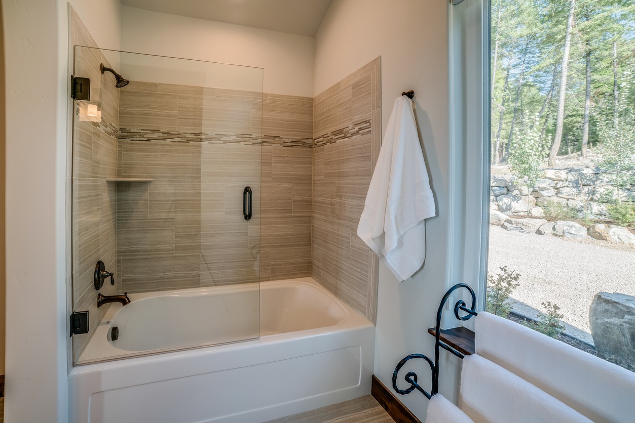 Shower & Tub Installation in Jugtown